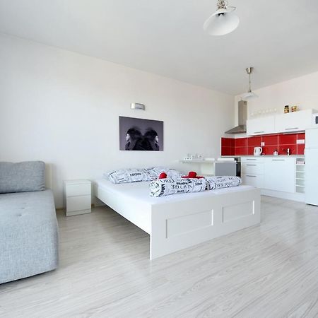 Apartman Centroom Piest'any Eksteriør bilde