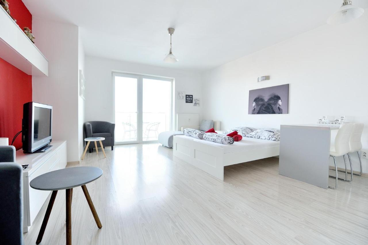Apartman Centroom Piest'any Eksteriør bilde