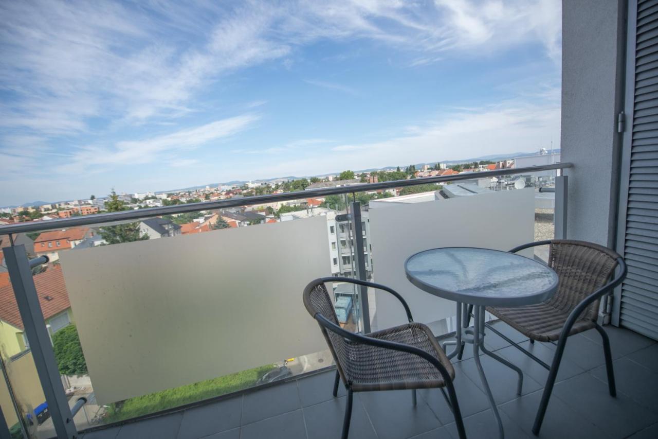 Apartman Centroom Piest'any Eksteriør bilde